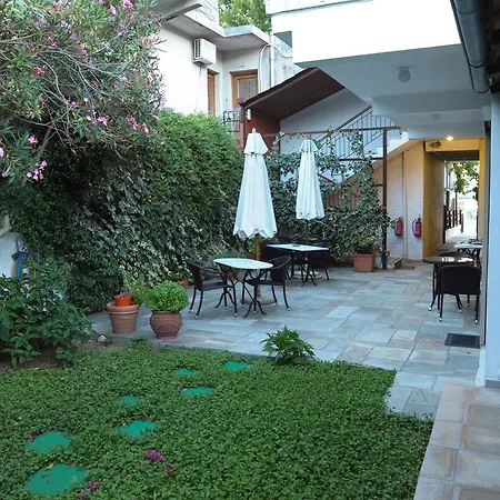 Spyrou & * Platanidia