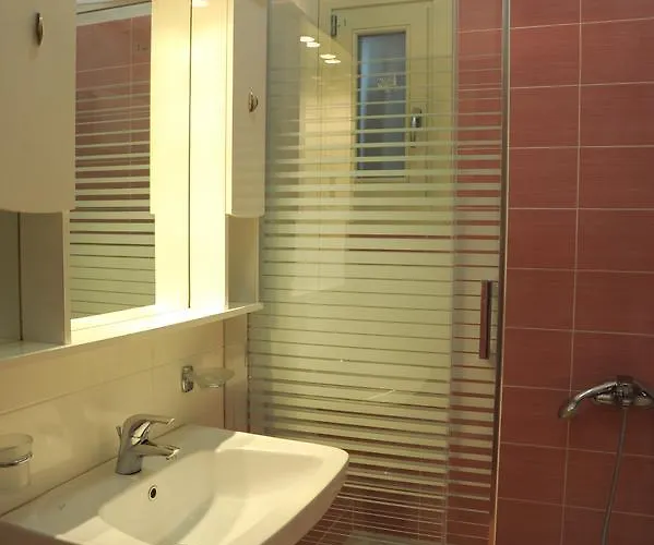 Spyrou & Appartement Platanidia